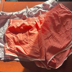 Bundle shorts Nike orange dry fit. 32 degrees short light pink xxl gently used